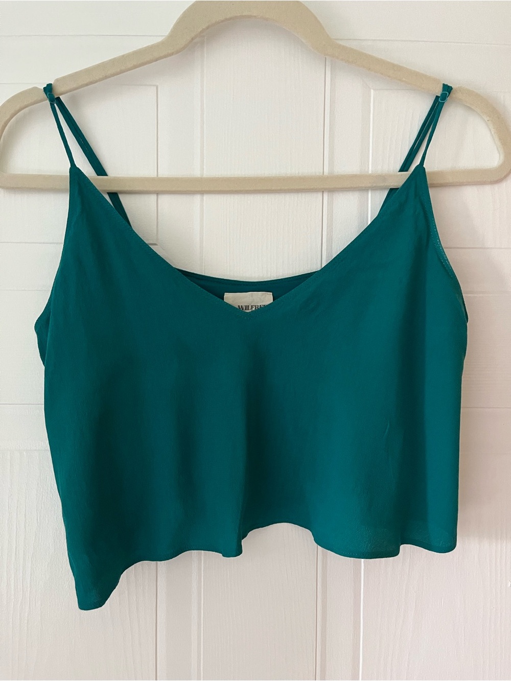 Aritizia Wilfred Free Cropped Camisole